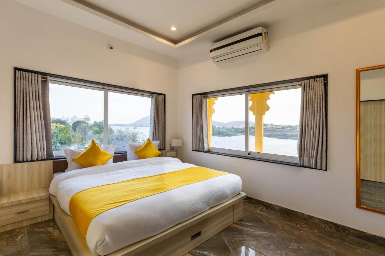 Haveli Jai Durga Udaipur Lake Facing With Swimming Pool Exterior foto